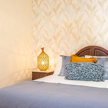 Gaula By Madeira Sun Travel * Santa Cruz (Madeira)